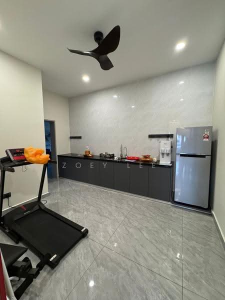 Semi-Detached House for Sale in Taman Gaya (Ulu Tiram) - Zoey Lee - Kitchen - PropertyGuru.com.my
