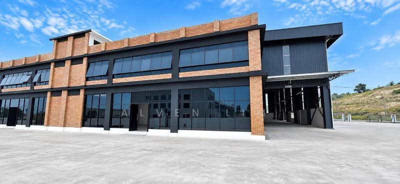 Detached Factory for Rent in Kota Puteri (Batu Arang) - Alven Lim - Exterior - PropertyGuru.com.my