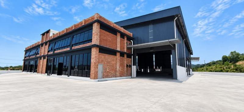 Detached Factory for Rent in Kota Puteri (Batu Arang) - Alven Lim - Exterior - PropertyGuru.com.my