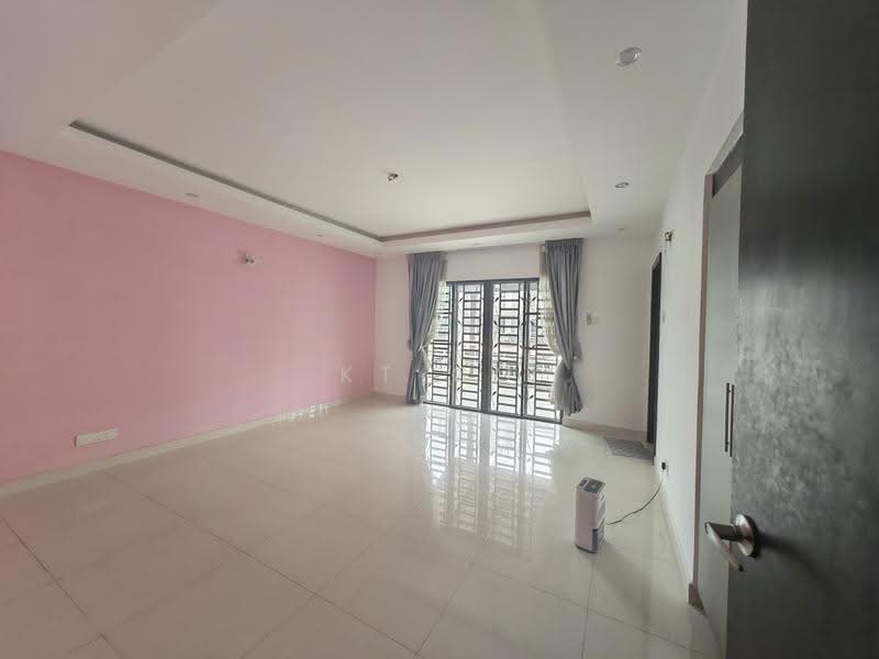 Rumah Teres 2.5-Tingkat untuk Dijual di Taman Meranti Jaya (Puchong) - KT Go - Living Room - PropertyGuru.com.my