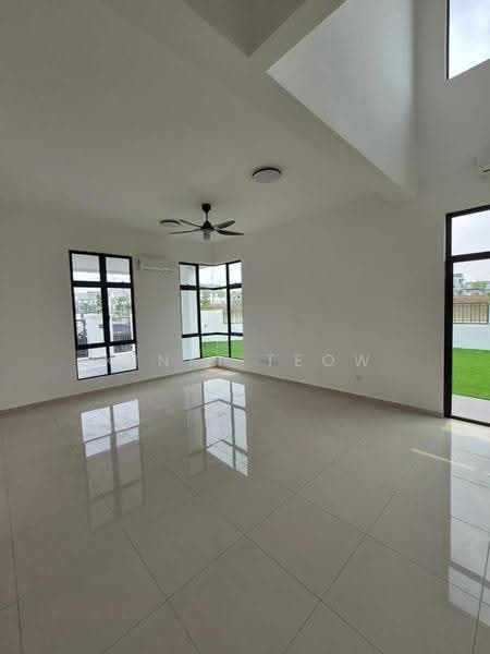 Rumah Berkembar untuk Disewa di Setia Eco Gardens (Gelang Patah) - Kinki Teow - Living Room - PropertyGuru.com.my