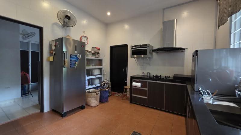 Semi-Detached House for Sale in Kota Kemuning (Shah Alam) - J J - PropertyGuru.com.my