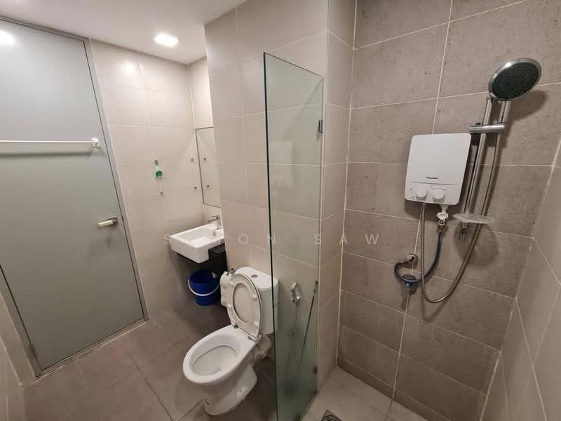 Kondominium untuk Disewa di Tropicana Bay Residences - Simon Saw - Bathroom - PropertyGuru.com.my