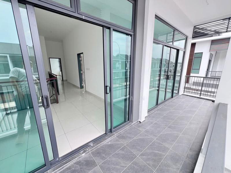 Cluster House for Sale in Johor Bahru (Johor) - Ace Tan - Balcony - PropertyGuru.com.my