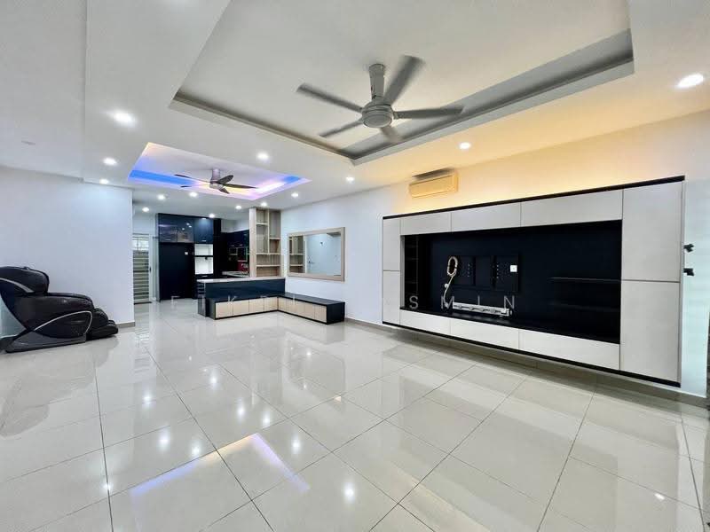 Rumah Teres 3-Tingkat untuk Disewa di Cyberjaya (Selangor) - Fikri Yasmin - Living Room - PropertyGuru.com.my