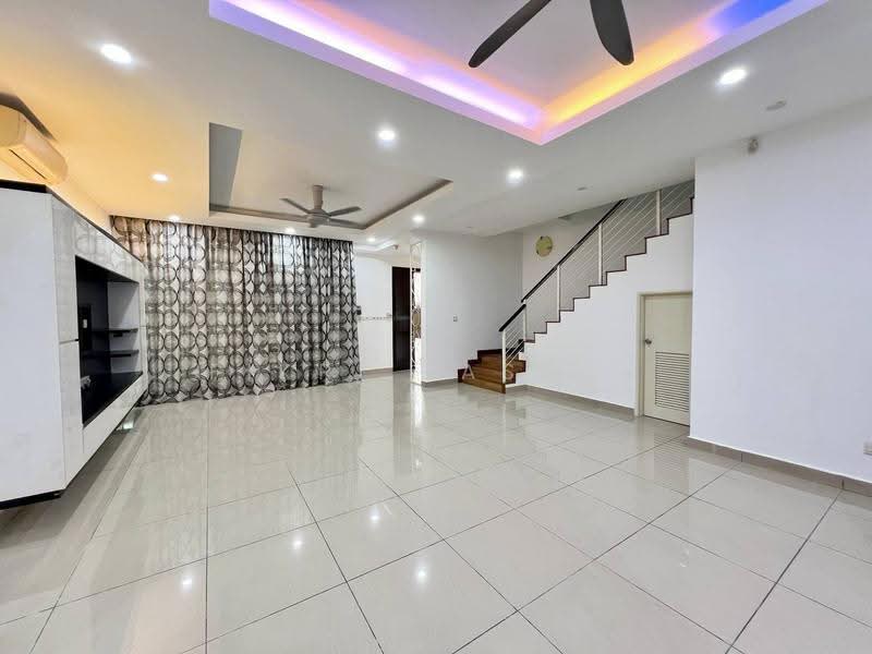 Rumah Teres 3-Tingkat untuk Disewa di Cyberjaya (Selangor) - Fikri Yasmin - Living Room - PropertyGuru.com.my