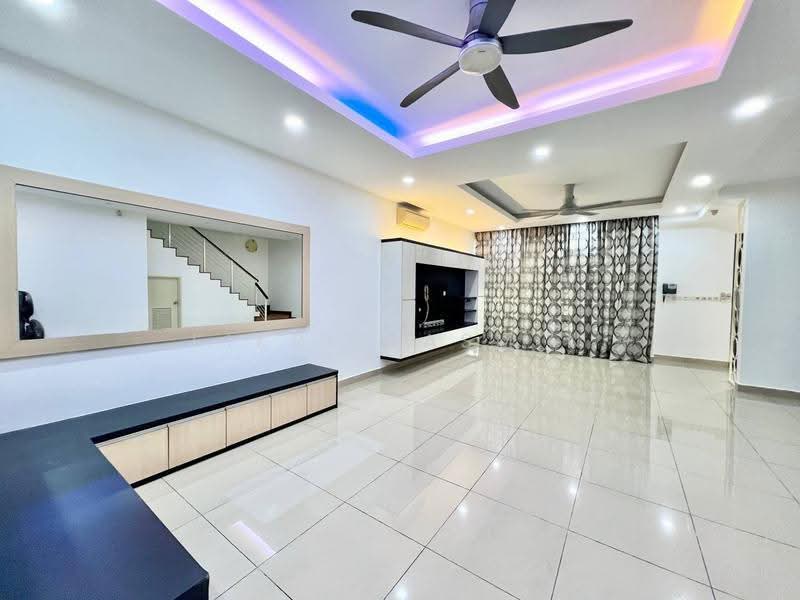 Rumah Teres 3-Tingkat untuk Disewa di Cyberjaya (Selangor) - Fikri Yasmin - Living Room - PropertyGuru.com.my