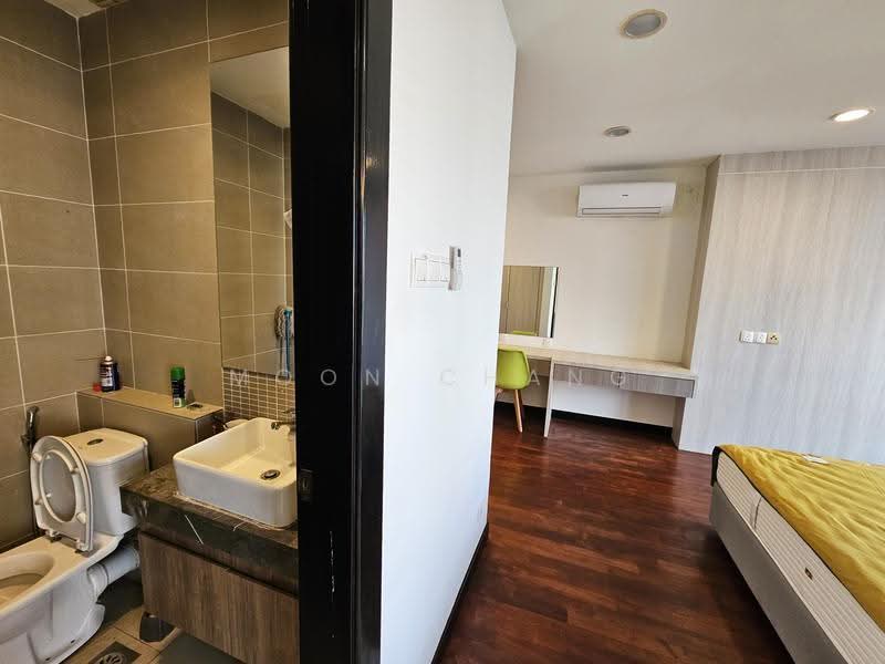 Kondominium untuk Dijual di Pelagos Designer Suites@ Water Front - Moon Chang - Bathroom - PropertyGuru.com.my