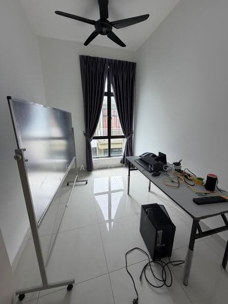 Rumah Berkembar untuk Dijual di Taman Pulai Hijauan (Skudai) - Sharon Ng - Study - PropertyGuru.com.my