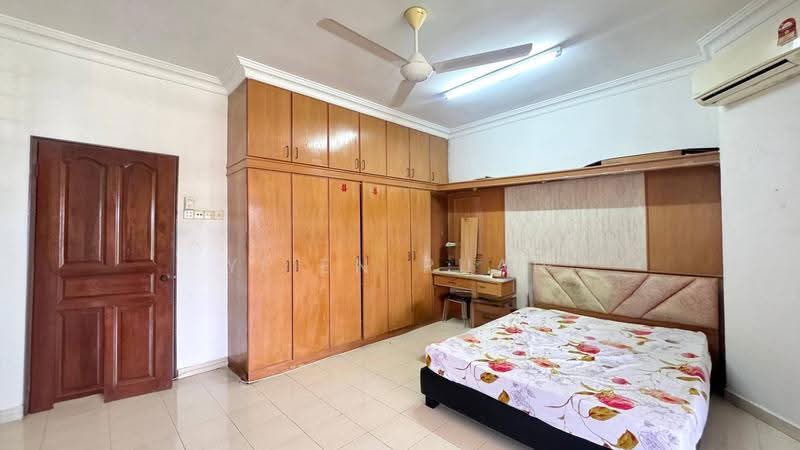 2-storey Terraced House for Sale in Taman Desa Jaya (Johor Bahru) - Yi En Puah - Bedroom - PropertyGuru.com.my