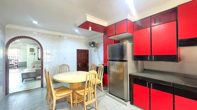 2-storey Terraced House for Sale in Taman Desa Jaya (Johor Bahru) - Yi En Puah - Kitchen - PropertyGuru.com.my