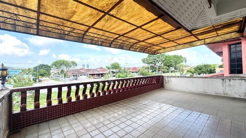 2-storey Terraced House for Sale in Taman Desa Jaya (Johor Bahru) - Yi En Puah - Balcony - PropertyGuru.com.my