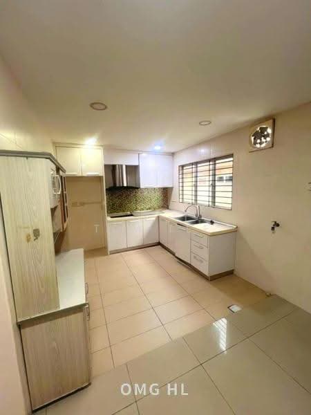 2-storey Terraced House for Sale in Bandar Bukit Tinggi (Klang) - Tom Lee - Kitchen - PropertyGuru.com.my