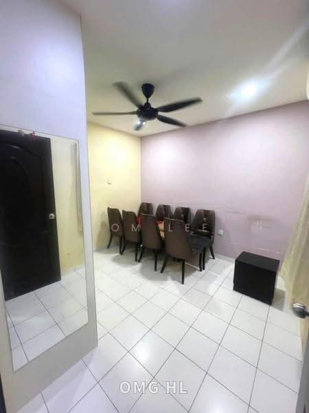 2-storey Terraced House for Sale in Bandar Bukit Tinggi (Klang) - Tom Lee - Dining Room - PropertyGuru.com.my