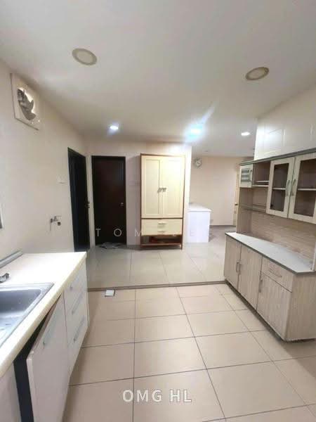 2-storey Terraced House for Sale in Bandar Bukit Tinggi (Klang) - Tom Lee - Kitchen - PropertyGuru.com.my
