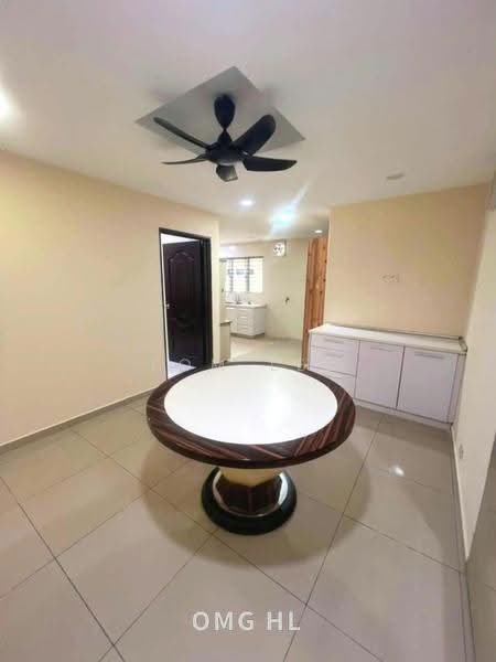 2-storey Terraced House for Sale in Bandar Bukit Tinggi (Klang) - Tom Lee - Dining Room - PropertyGuru.com.my