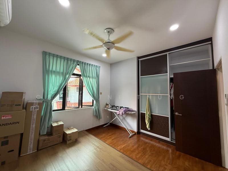 Rumah Berkembar untuk Dijual di Taman Setia Indah (Tebrau) - Catherine Thung - Bedroom - PropertyGuru.com.my