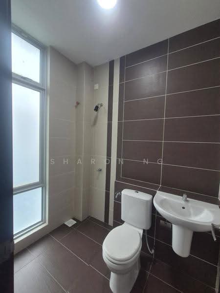 Semi-Detached House for Sale in Nusa Duta (Iskandar Puteri (Nusajaya)) - Sharon Ng - Bathroom - PropertyGuru.com.my