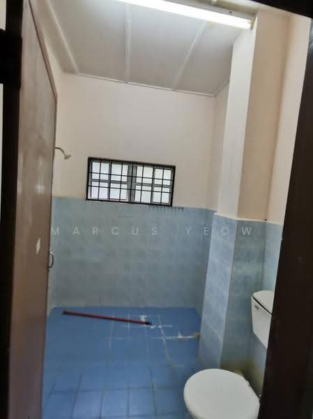 Rumah Teres 2-Tingkat untuk Disewa di Taman Bukit Kepayang (Bukit Kepayang) - Marcus Yeow - Bathroom - PropertyGuru.com.my