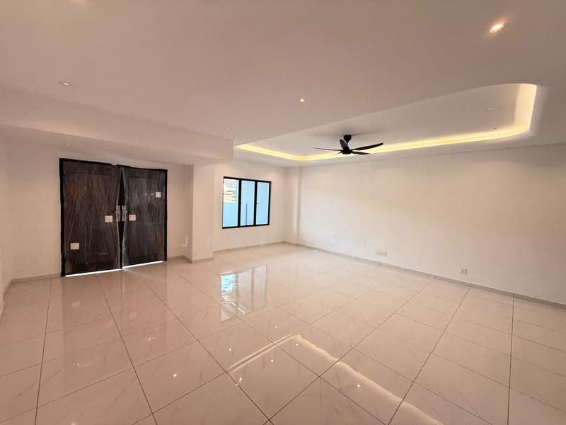 2-storey Terraced House for Sale in Mutiara Rini (Skudai) - Jane Loh - Living Room - PropertyGuru.com.my