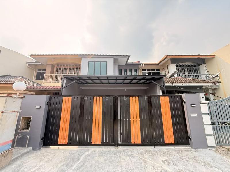 2-storey Terraced House for Sale in Mutiara Rini (Skudai) - Jane Loh - Exterior - PropertyGuru.com.my