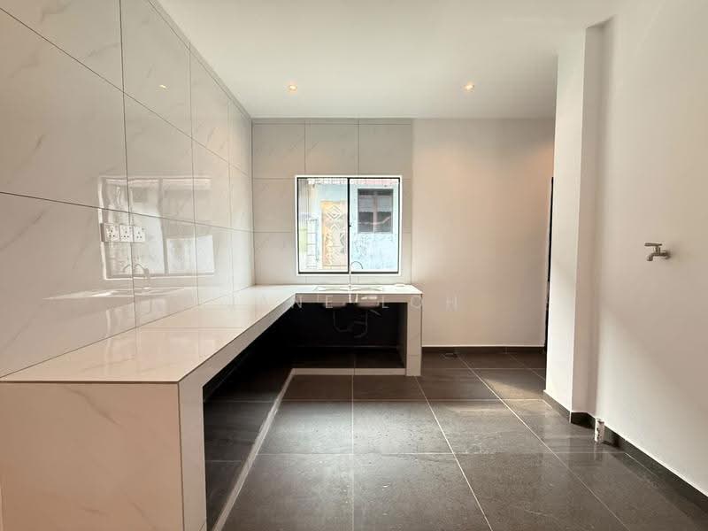 2-storey Terraced House for Sale in Mutiara Rini (Skudai) - Jane Loh - Kitchen - PropertyGuru.com.my