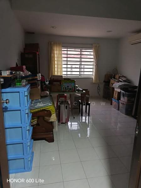 Rumah Teres 1-Tingkat untuk Dijual di Taman Senai Utama (Kulai) - Zack Chow - Living Room - PropertyGuru.com.my