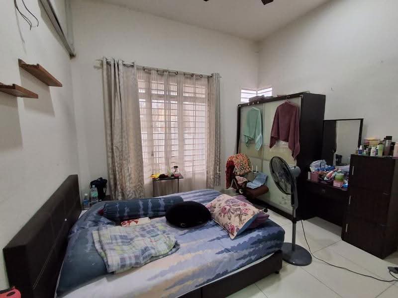 Rumah Berkembar untuk Dijual di Petaling Jaya (Selangor) - Tony Lau - Bedroom - PropertyGuru.com.my