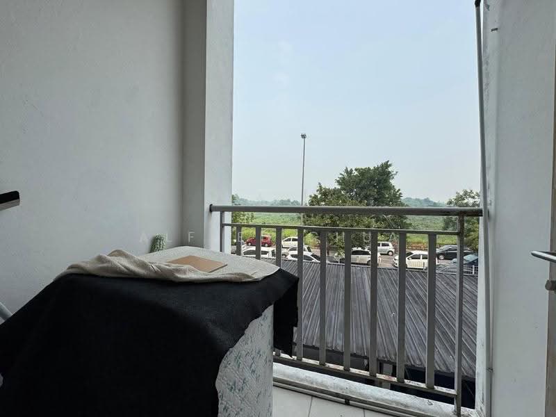 Pangsapuri untuk Dijual di Residensi PR1MA Premier Matang, Kuching, Sarawak - Alfred Chua - Balcony - PropertyGuru.com.my