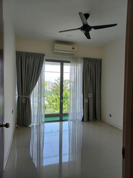 3-storey Terraced House for Sale in Bandar Putra Permai (Seri Kembangan) - Raymond Chee Kean Pang - PropertyGuru.com.my