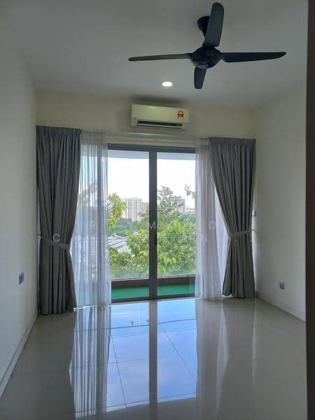 3-storey Terraced House for Sale in Bandar Putra Permai (Seri Kembangan) - Raymond Chee Kean Pang - PropertyGuru.com.my