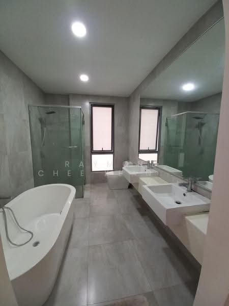 3-storey Terraced House for Sale in Bandar Putra Permai (Seri Kembangan) - Raymond Chee Kean Pang - PropertyGuru.com.my
