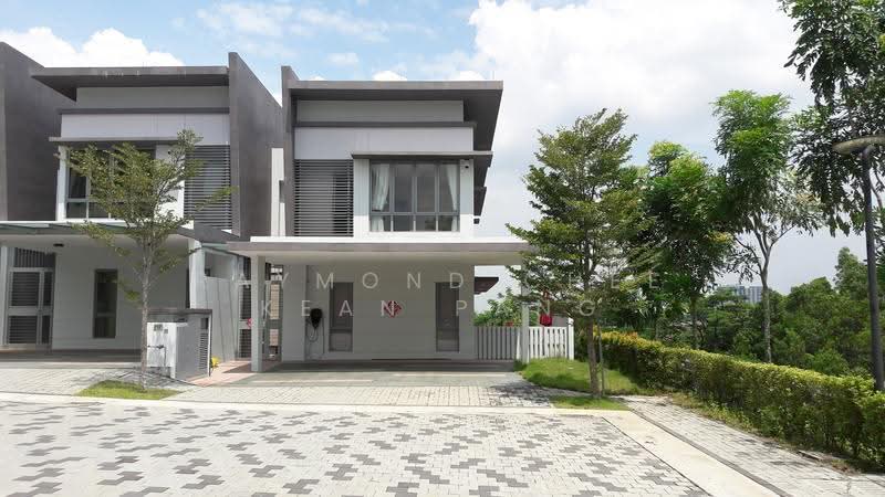 3-storey Terraced House for Sale in Bandar Putra Permai (Seri Kembangan) - Raymond Chee Kean Pang - PropertyGuru.com.my