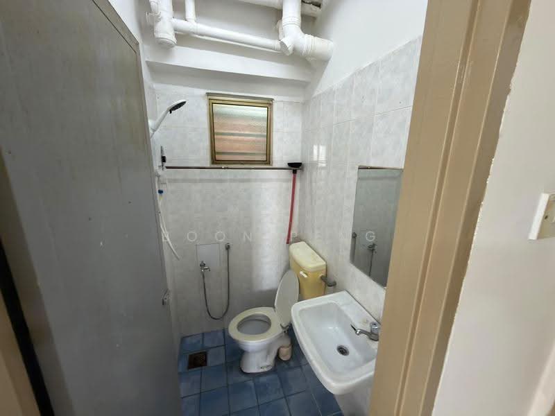 Apartment for Rent at Sri Camellia - Boon Peng - Bathroom - PropertyGuru.com.my