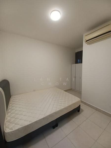 Terraced House for Rent in Taman Mengkibol (Kluang) - Lan Tai Chow - Bedroom - PropertyGuru.com.my