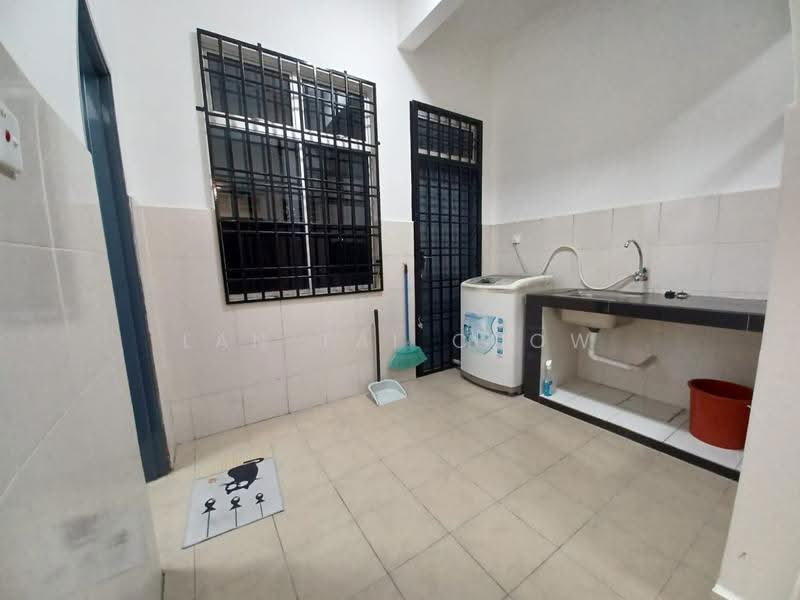 Terraced House for Rent in Taman Mengkibol (Kluang) - Lan Tai Chow - Interior - PropertyGuru.com.my