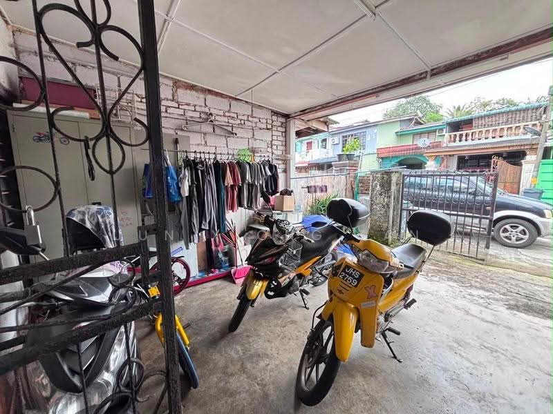 Rumah Teres 2-Tingkat untuk Dijual di Taman Plentong Baru (Masai) - Jun Xiong Tan - Exterior - PropertyGuru.com.my