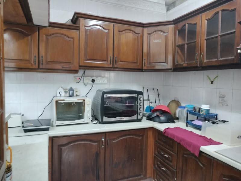 Link Bungalow for Rent in Bukit Indah (Ampang) - Santa Jothi - Kitchen - PropertyGuru.com.my