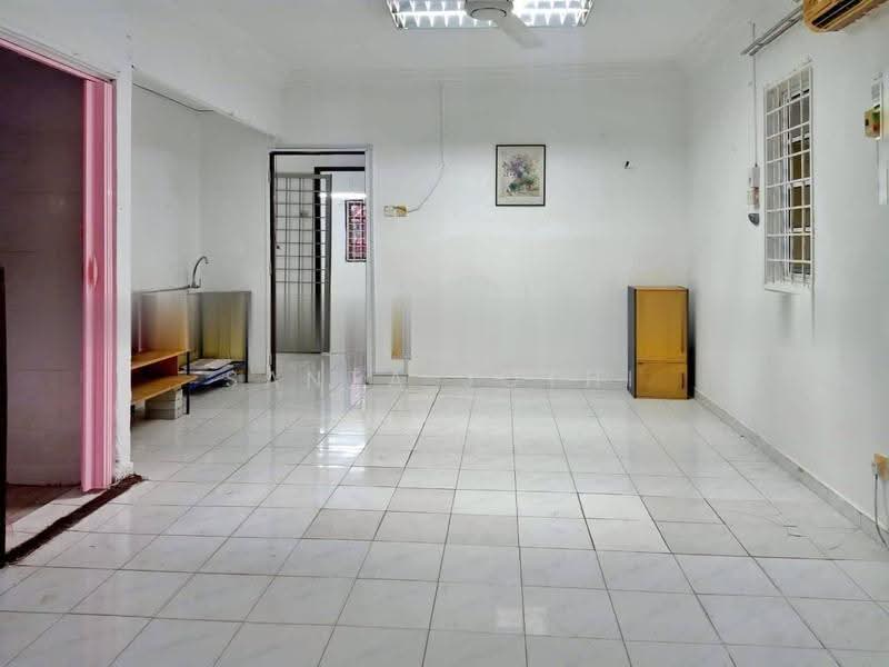 Link Bungalow for Rent in Bukit Indah (Ampang) - Santa Jothi - Living Room - PropertyGuru.com.my