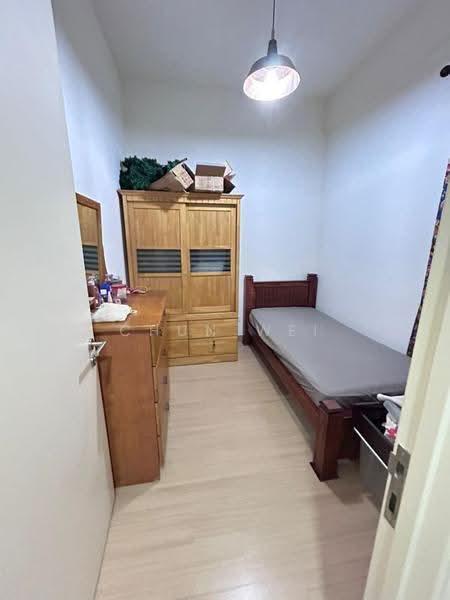 Kediaman Servis untuk Disewa di Desa Green - Chun Wei - Bedroom - PropertyGuru.com.my