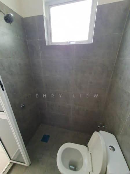 2-storey Terraced House for Sale in Dengkil (Selangor) - Henry Liew - Bathroom - PropertyGuru.com.my