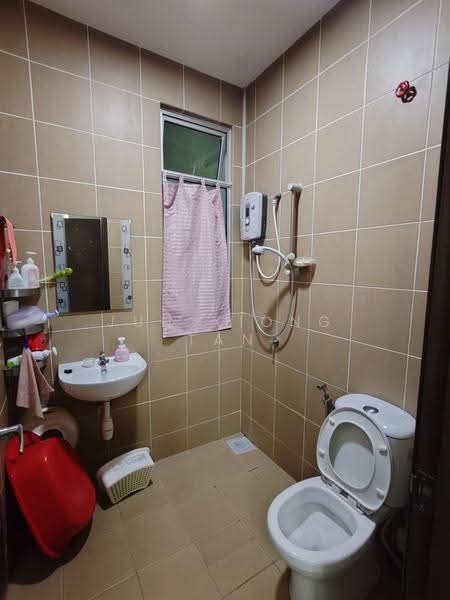 Rumah Teres 2-Tingkat untuk Dijual di Taman Nusa Idaman (Iskandar Puteri (Nusajaya)) - Jun Xiong Tan - Bathroom - PropertyGuru.com.my