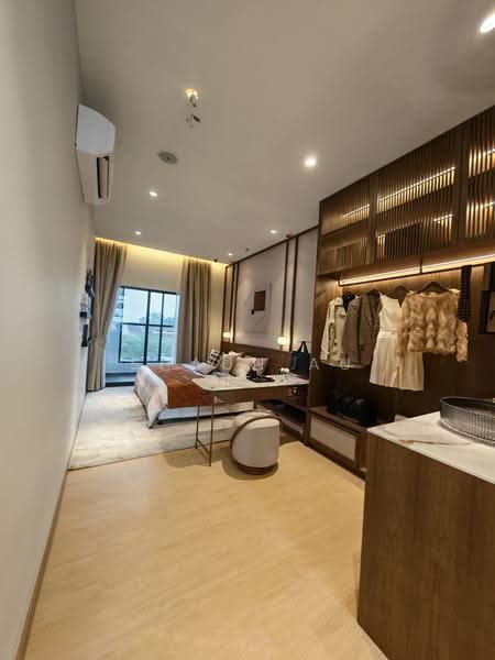 Kediaman Servis untuk Dijual di Twin Tower Residence - Shaun Au - Bedroom - PropertyGuru.com.my