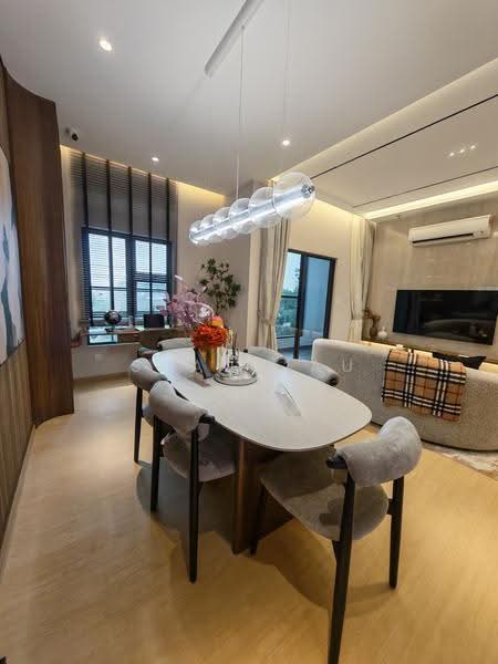 Kediaman Servis untuk Dijual di Twin Tower Residence - Shaun Au - Living Room - PropertyGuru.com.my