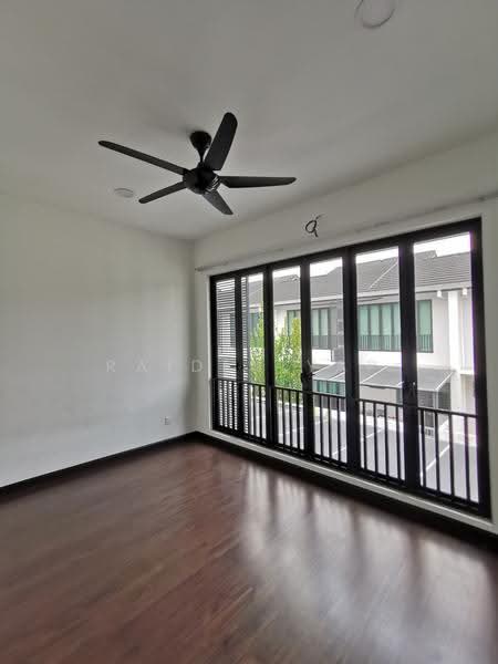 2-storey Terraced House for Sale in Taman Bukit Subang (Shah Alam) - Raiden Yap - Interior - PropertyGuru.com.my