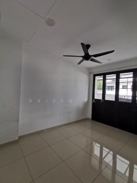 2-storey Terraced House for Sale in Taman Bukit Subang (Shah Alam) - Raiden Yap - Interior - PropertyGuru.com.my