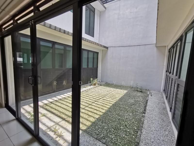 2-storey Terraced House for Sale in Taman Bukit Subang (Shah Alam) - Raiden Yap - Exterior - PropertyGuru.com.my