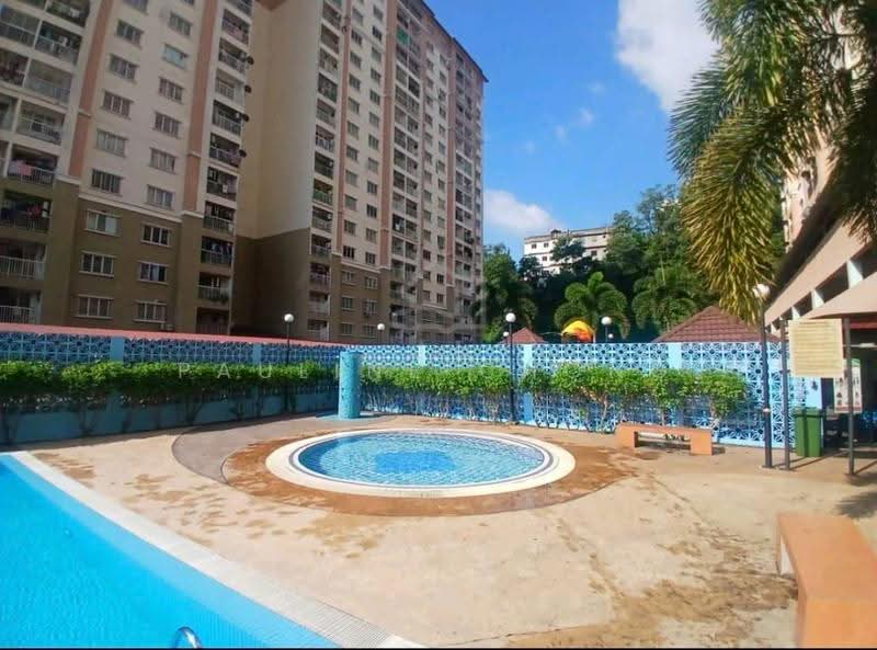 Pangsapuri untuk Dijual di Lakeview Apartments - Pauline Chong - Exterior - PropertyGuru.com.my