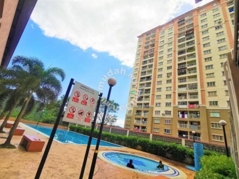 Pangsapuri untuk Dijual di Lakeview Apartments - Pauline Chong - Exterior - PropertyGuru.com.my