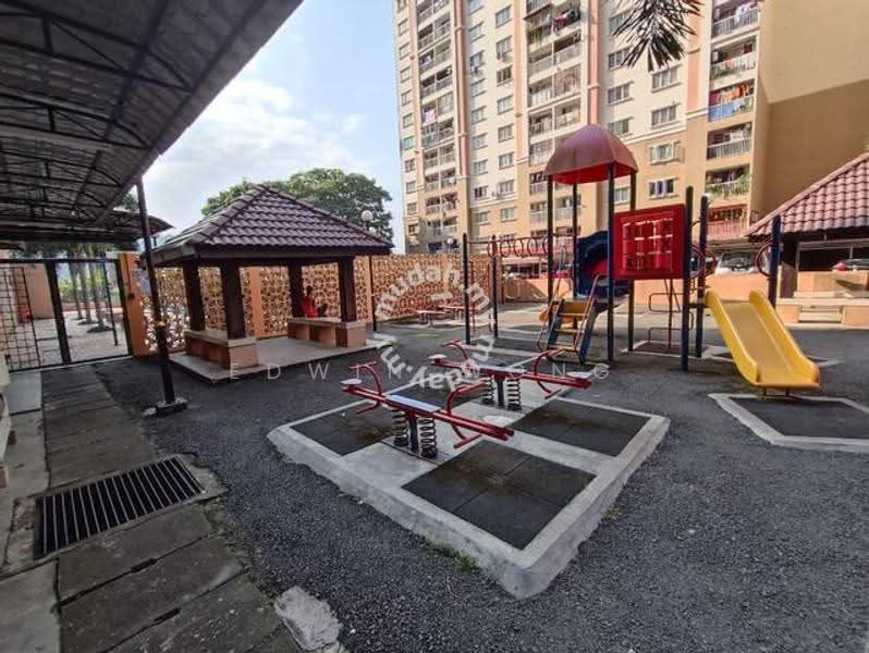 Pangsapuri untuk Dijual di Lakeview Apartments - Edwin Wong - Exterior - PropertyGuru.com.my